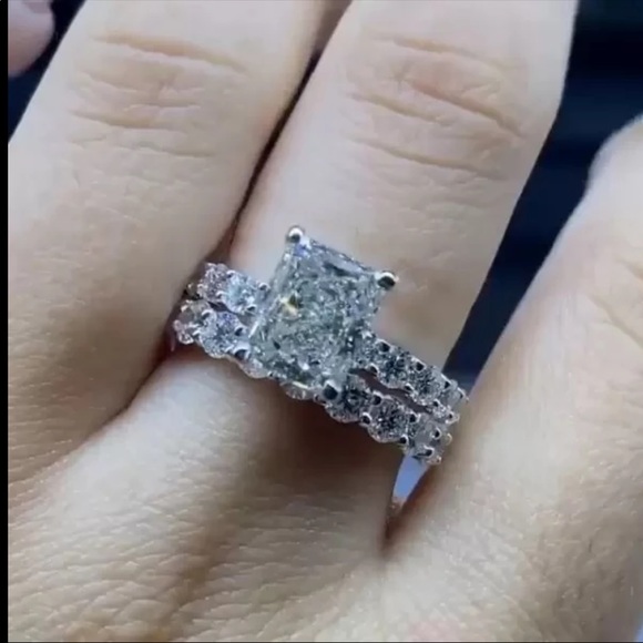 New 925 Silver Radiant Diamond Ring 💍 - Picture 3 of 4